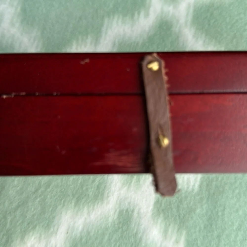 Bradford reddish brown wood Watch / jewelry Box